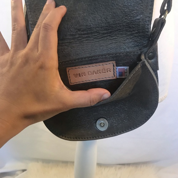 Vintage Mini Leather Crossbody Bag - Picture 4 of 4